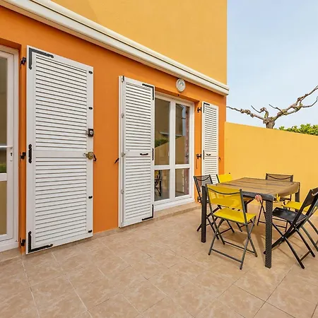 Apartamento In By The Beach *